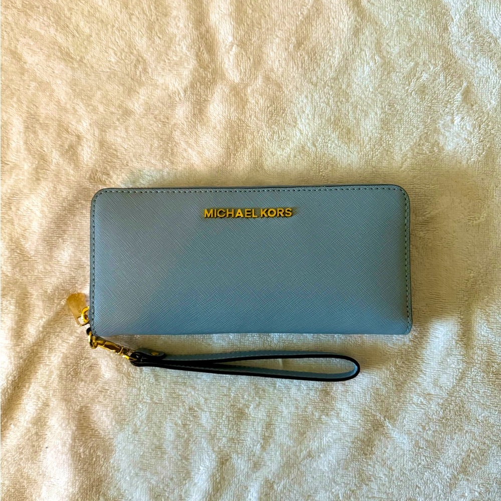 NWT Michael Kors Leather Jet Set Continental Travel Wristlet Wallet